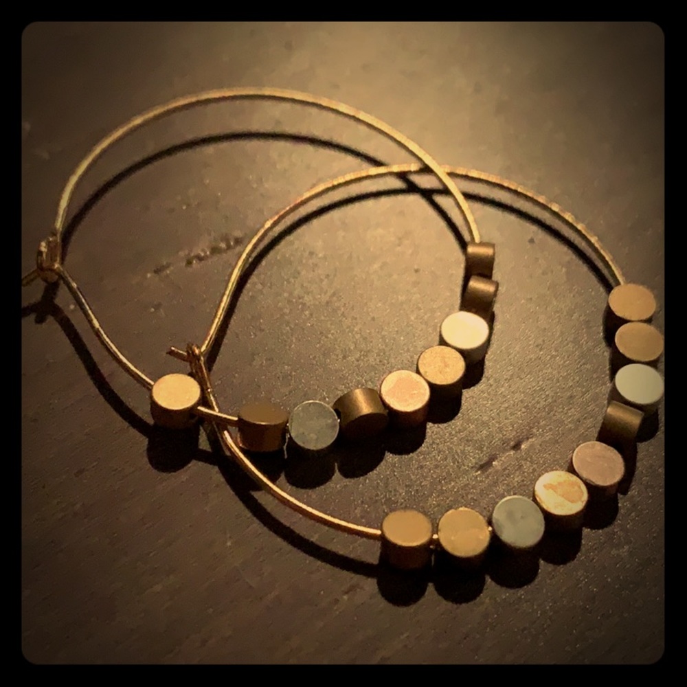 Multicolored metallic earrings